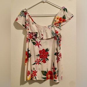 Summer fun tank with ruffle.